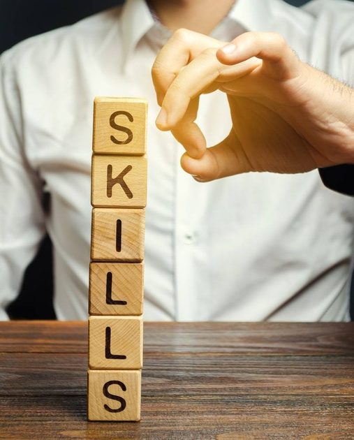 Soft skills e hard skills: diferenças e como desenvolvê-las