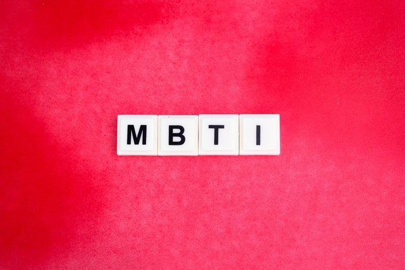 Teste MBTI: os 16 tipos de personalidade e como fazer