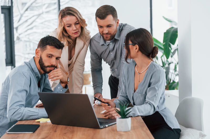 inteligencia-emocional-trabalho-grupo